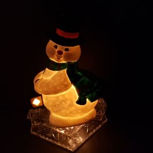Vintage 1992 ENESCO "Frosty" The Snowman With Lantern Night Light